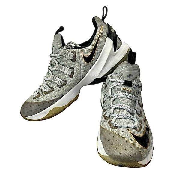 Nike LeBron XIII Low Basketball Shoes Grey Gold Mens Size 9.5 Medium Pre-Owned main image 9